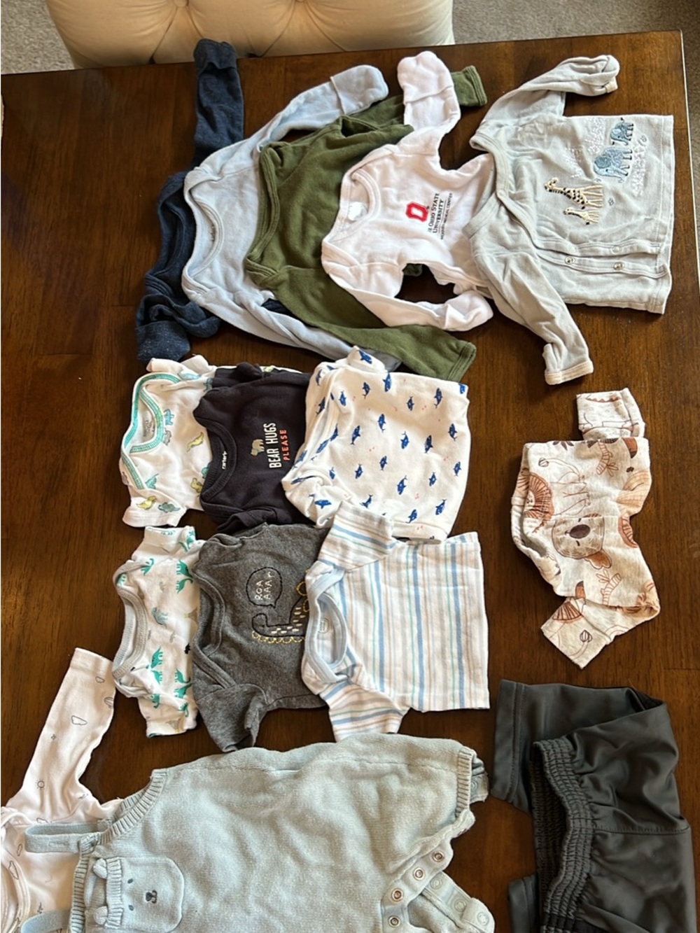 Carter's Newborn boy lot of 15 onesies and outfits